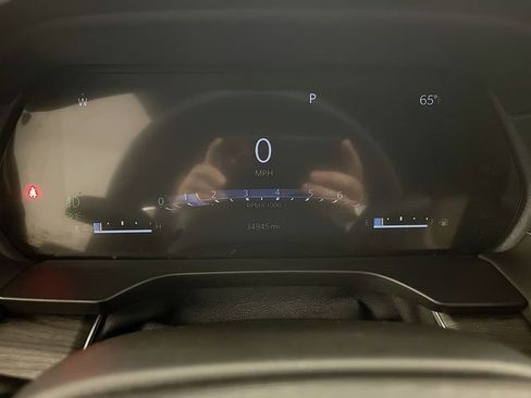 Used 2023 Jeep Grand Cherokee Limited w/ Luxury Tech Group II image 20