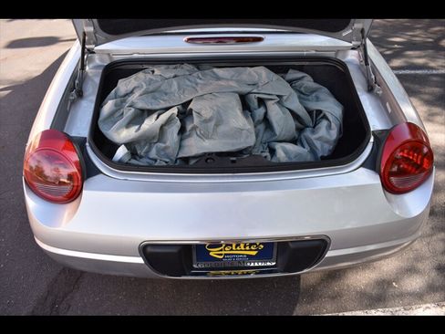 Used 2004 Ford Thunderbird RWD image 19