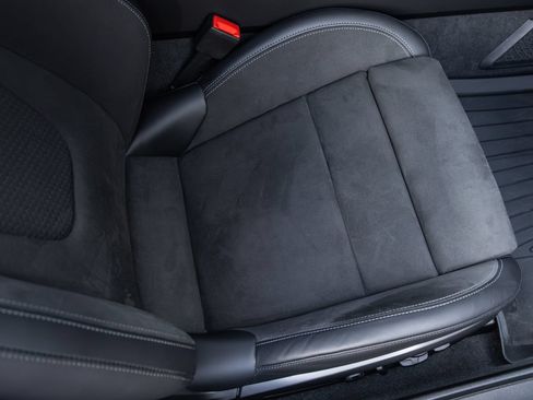 Certified 2025 Porsche 911 Carrera 4 GTS AWD/4WD image 39