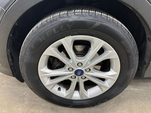 Used 2019 Ford Escape SE image 32