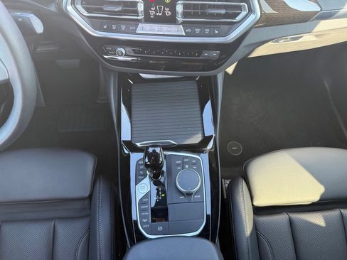 Used 2025 BMW X4 xDrive30i AWD/4WD image 26