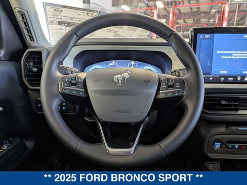 New 2025 Ford Bronco Sport Heritage w/ Convenience Package AWD/4WD image 24