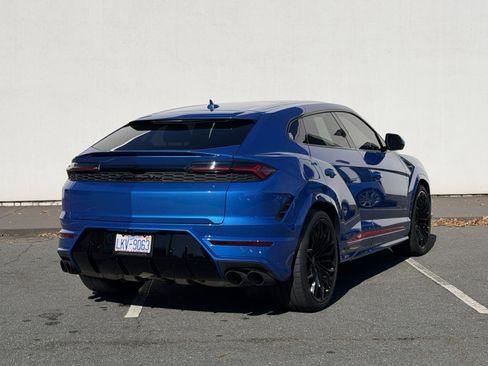 Used 2025 Lamborghini Urus SE image 9