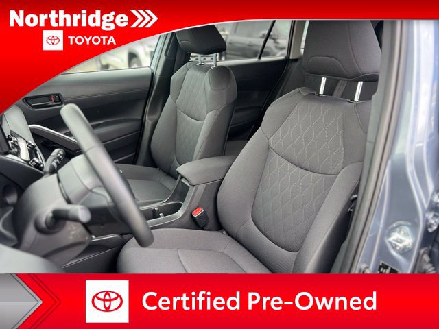 Certified 2025 Toyota Corolla Cross LE FWD image 14