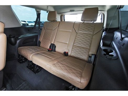 Used 2020 Cadillac Escalade ESV Luxury AWD/4WD image 13
