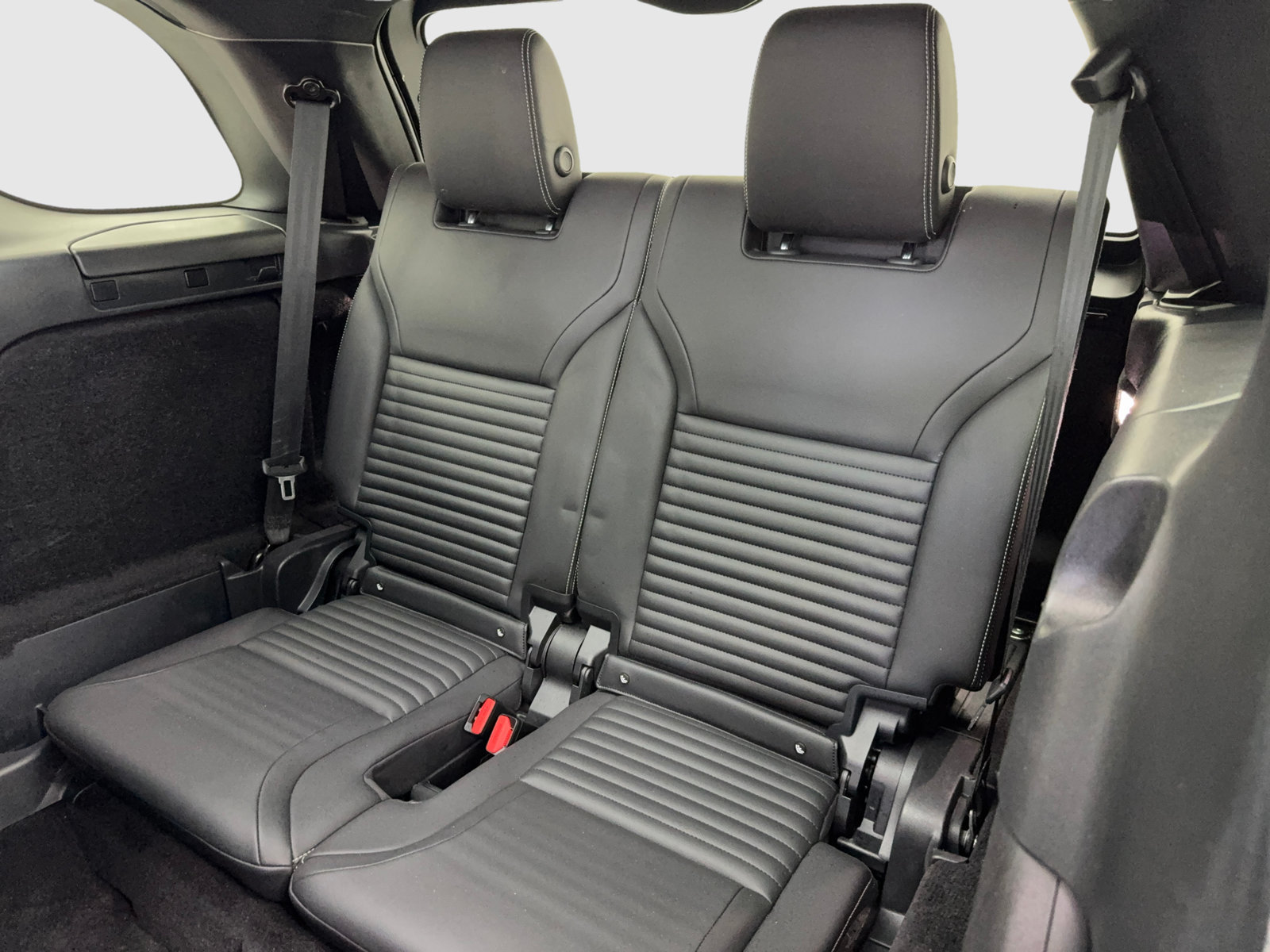 Used 2023 Land Rover Discovery S R-Dynamic AWD/4WD image 42