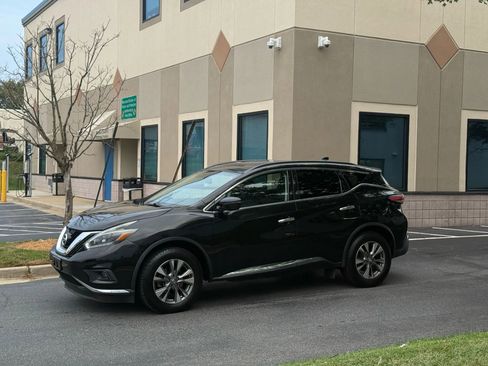 Used 2018 Nissan Murano SV image 8