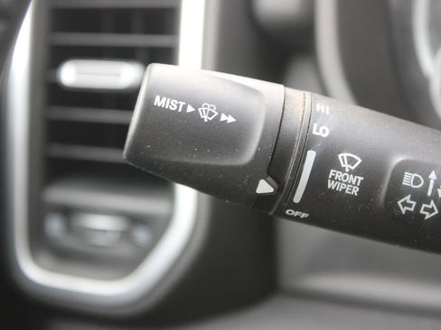 Used 2020 RAM 1500 Laramie w/ Sport Appearance Package AWD/4WD image 36