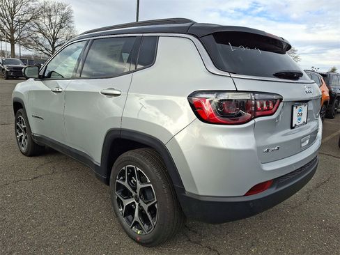 New 2026 Jeep Compass Limited image 4