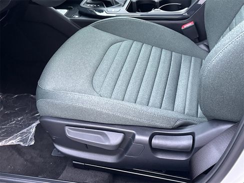 New 2025 Kia K4 EX image 18