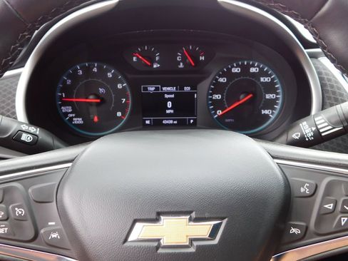 Used 2023 Chevrolet Malibu LT w/ Midnight Edition FWD image 26