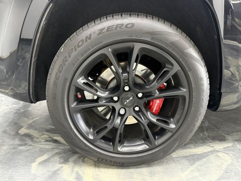 Used 2017 Jeep Grand Cherokee SRT AWD/4WD image 29