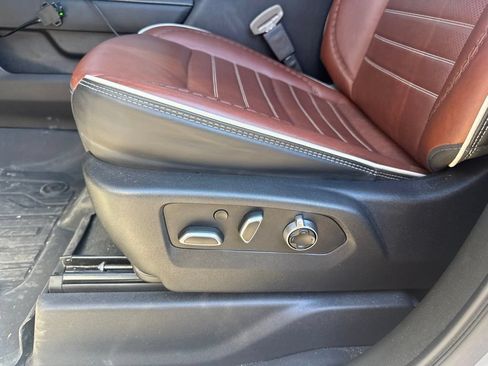 Used 2025 GMC Sierra 2500 Denali Ultimate AWD/4WD image 13