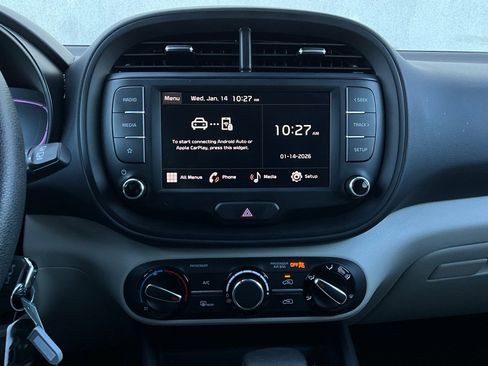 Used 2025 Kia Soul LX w/ LX Technology Package image 24