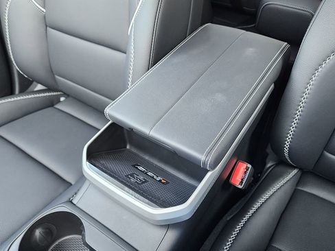 New 2026 GMC Terrain Denali image 33