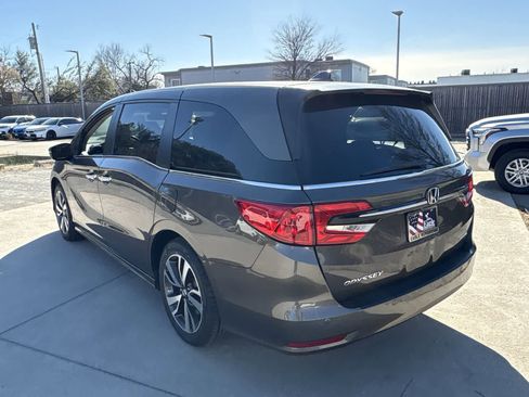 Used 2023 Honda Odyssey Touring image 4