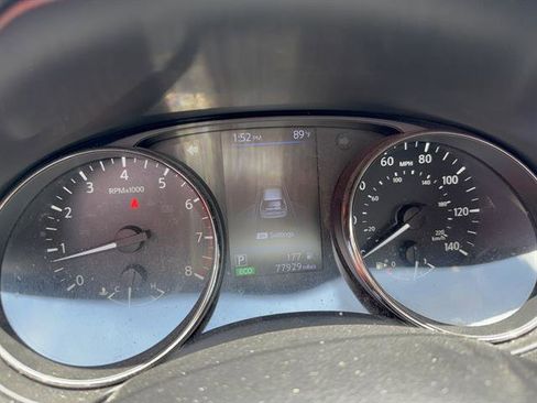 Used 2019 Nissan Rogue SV FWD image 7