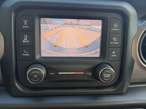 Used 2020 Jeep Wrangler Unlimited Sport S AWD/4WD image 17