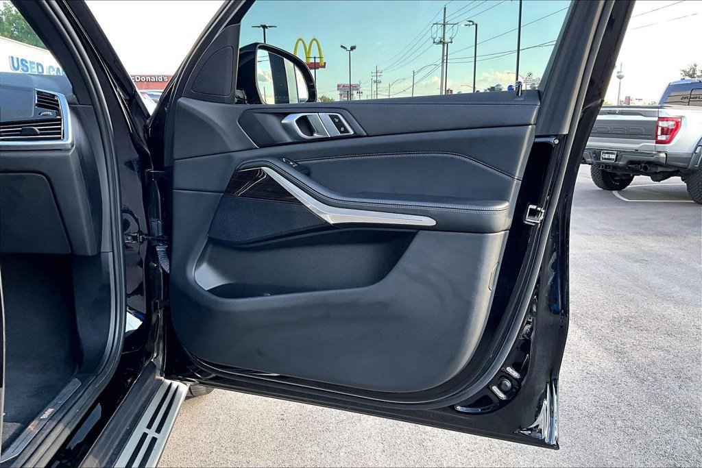 Used 2023 BMW X5 xDrive45e AWD/4WD image 23