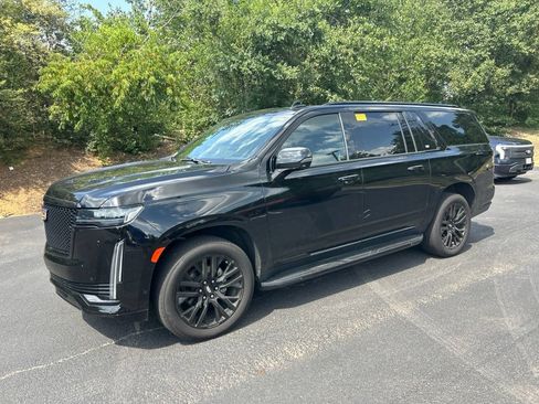 Used 2021 Cadillac Escalade ESV Sport AWD/4WD image 7