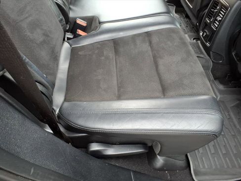 Used 2020 Jeep Grand Cherokee Altitude image 18