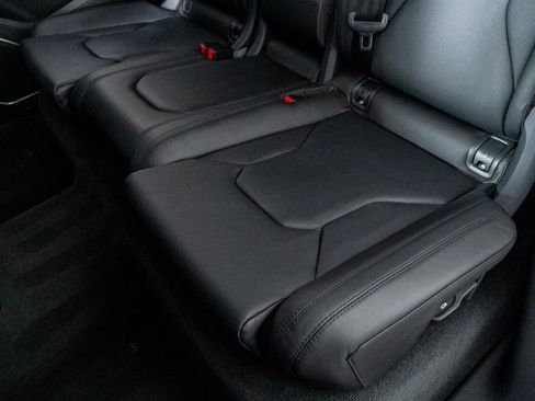 Used 2021 Lamborghini Urus image 30