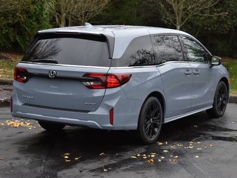 New 2026 Honda Odyssey Sport-L image 8