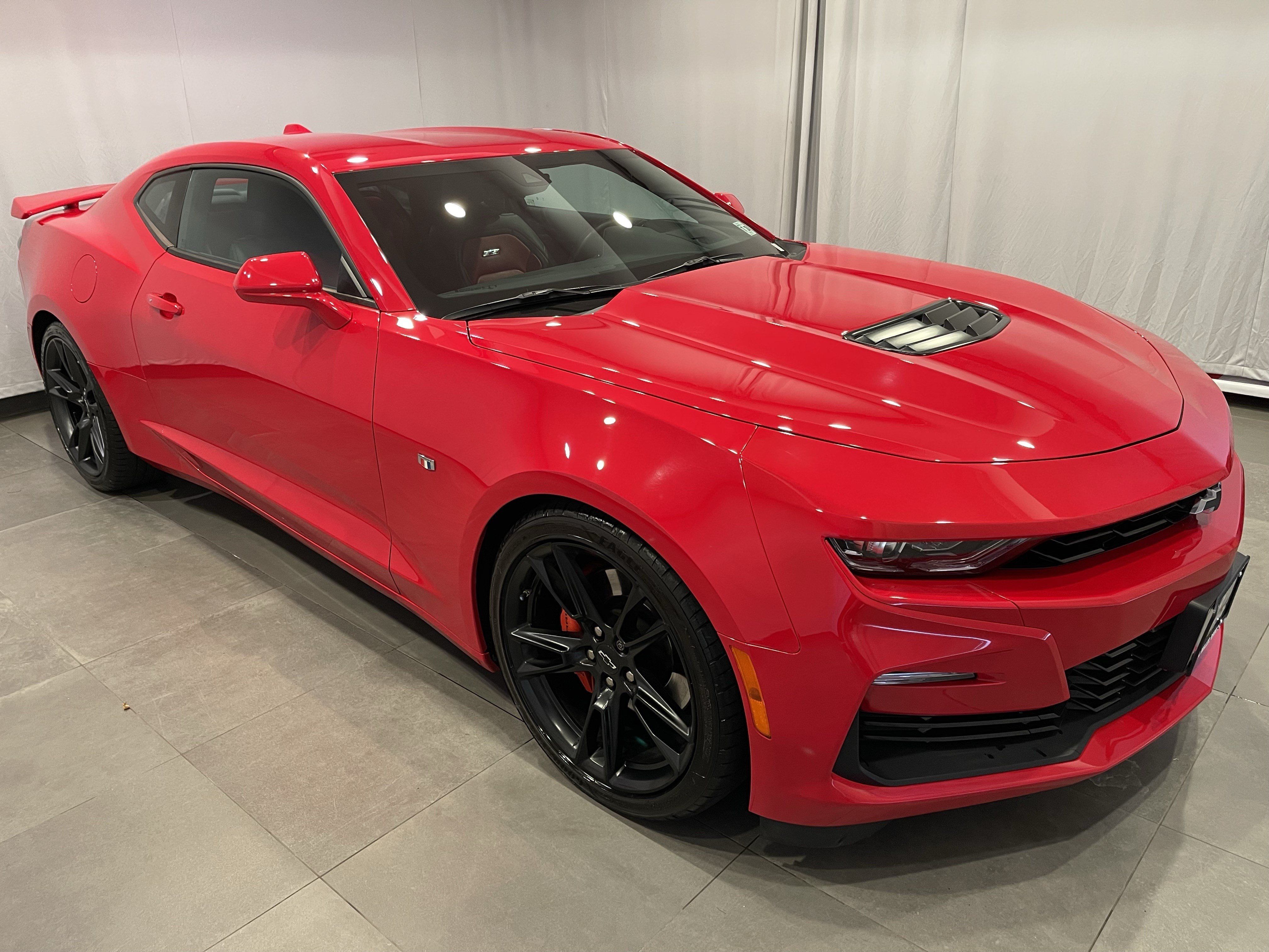 Used 2023 Chevrolet Camaro SS RWD image 3