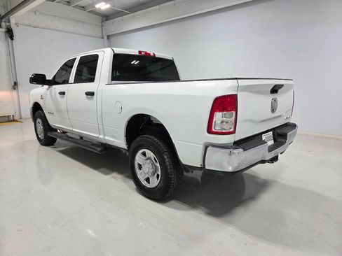 Used 2022 RAM 2500 Tradesman w/ Chrome Appearance Group AWD/4WD image 5