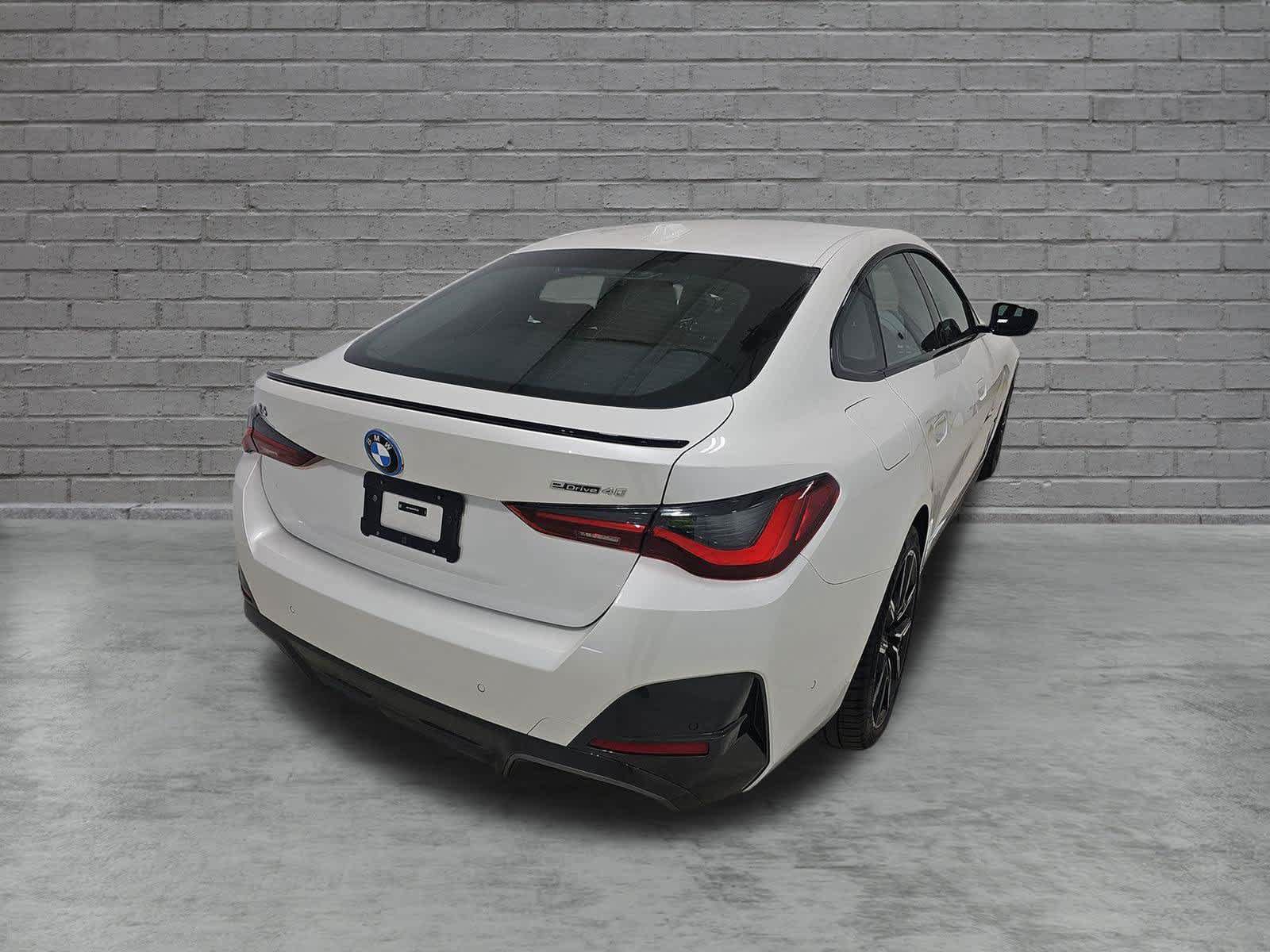 Used 2023 BMW i4 eDrive40 w/ M Sport Package RWD image 3