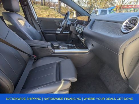 Used 2023 Mercedes-Benz GLA 250 4MATIC w/ Premium Package image 15
