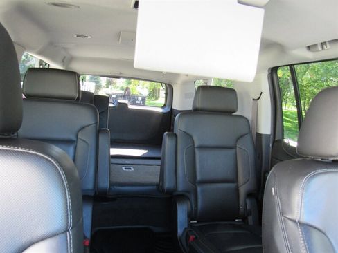 Used 2015 GMC Yukon XL SLT w/ Open Road Package image 15