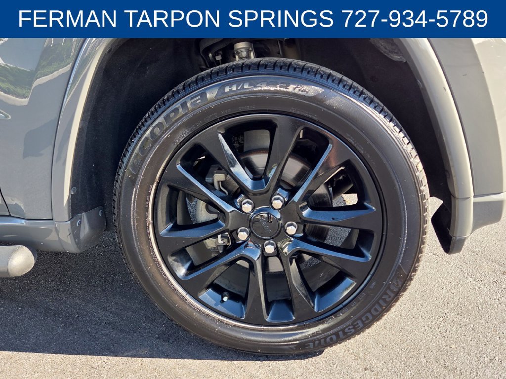 Used 2020 Jeep Grand Cherokee Altitude RWD image 10