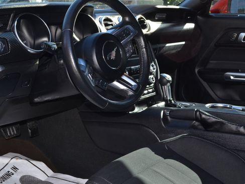 Used 2021 Ford Mustang Coupe image 17