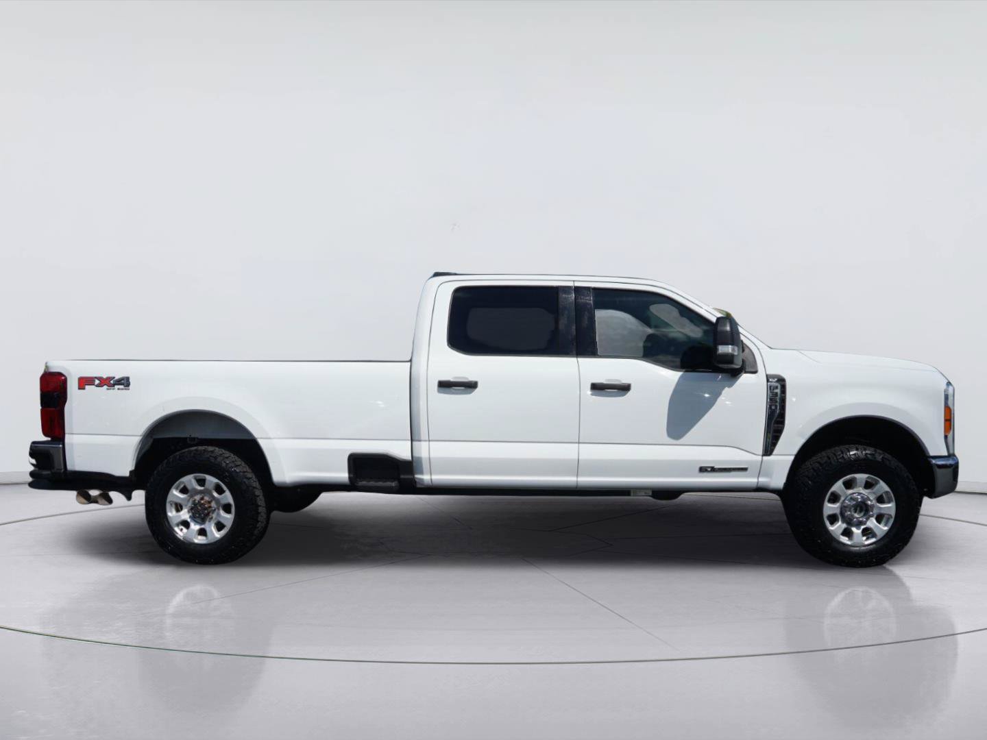 Used 2023 Ford F350 XLT w/ 360-Degree Camera Package AWD/4WD image 5