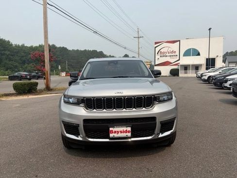 Used 2021 Jeep Grand Cherokee L Limited AWD/4WD image 4