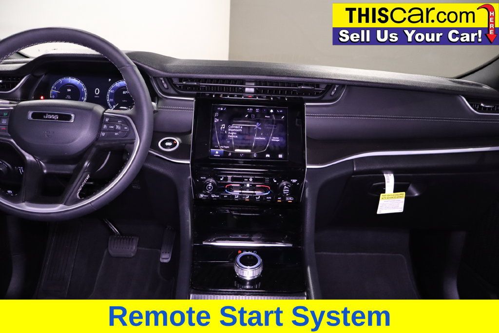 Used 2025 Jeep Grand Cherokee Laredo RWD image 25