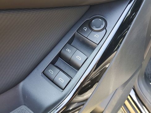 New 2026 Chevrolet Equinox LT w/ Safety and Technology Package FWD image 20