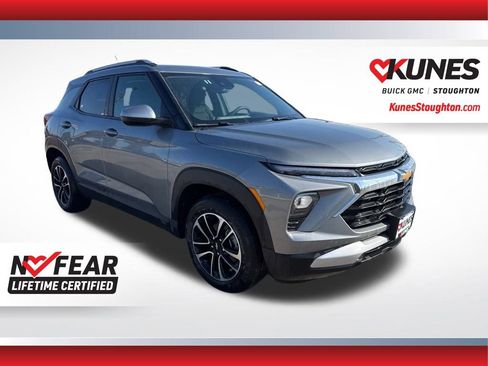 Used 2025 Chevrolet TrailBlazer LT image 4