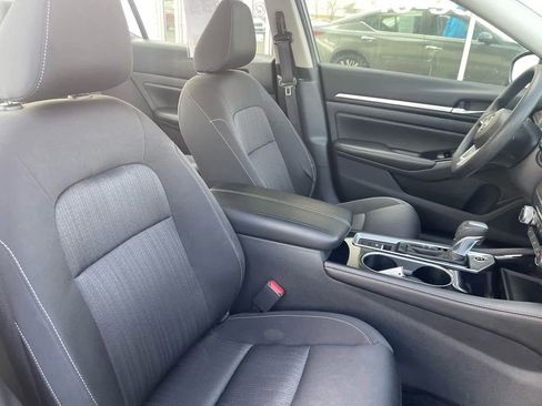 Used 2023 Nissan Altima 2.5 SV image 11