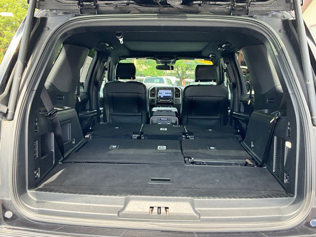 Used 2020 Ford Expedition XLT w/ Equipment Group 202A AWD/4WD image 37