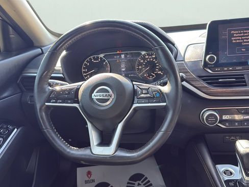 Used 2022 Nissan Altima 2.5 SL FWD image 10