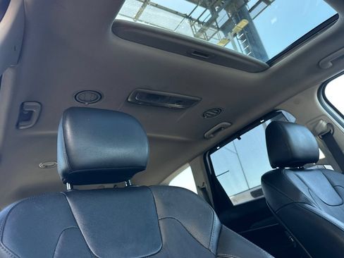 Used 2020 Kia Telluride EX FWD image 16