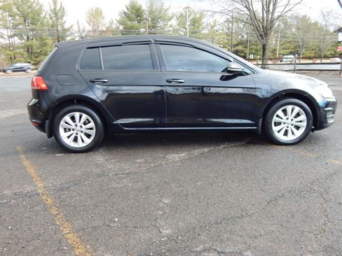 Used 2015 Volkswagen Golf TDI S image 5