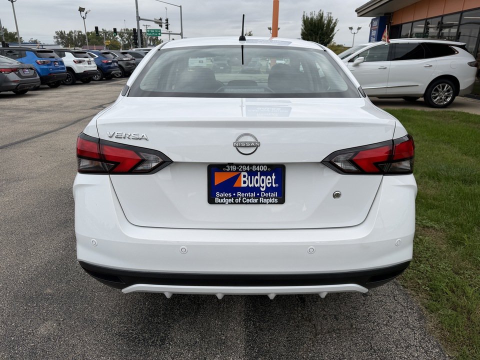Used 2025 Nissan Versa S w/ Electronics Package FWD image 4
