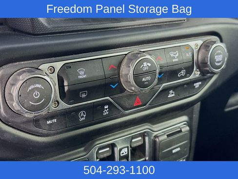 Used 2022 Jeep Gladiator Mojave w/ Trailer Tow Package image 16