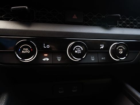 Certified 2025 Honda Accord LX image 33