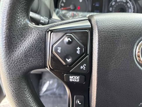 Used 2022 Toyota Tacoma SR RWD image 23