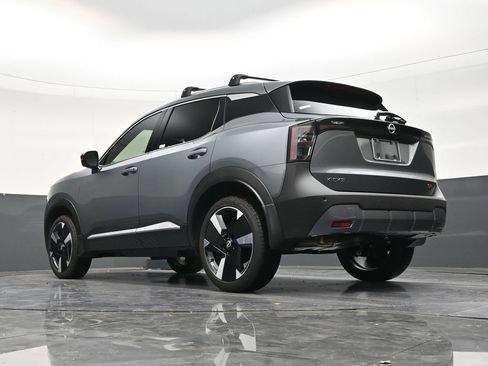 Used 2026 Nissan Kicks SR FWD image 23