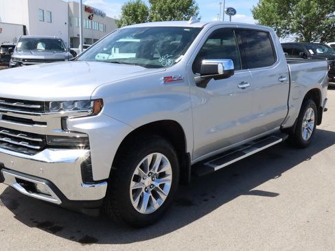 Certified 2021 Chevrolet Silverado 1500 LTZ AWD/4WD image 3